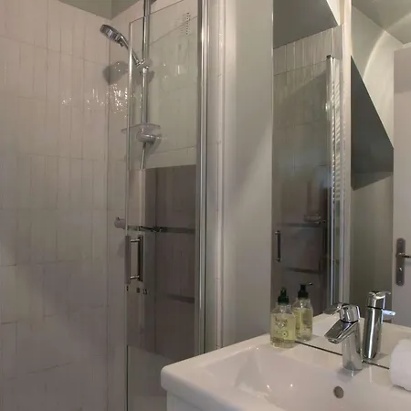 5 Personnes Avec Piscine Et Parking A - Fr-1-609-97 Apartment Cannes