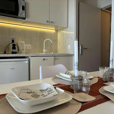 5 Personnes Avec Piscine Et Parking A - Fr-1-609-97 Apartment